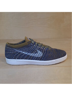 Nike Tennis Classic Ultra Flyknit Blue and Green Women Size 6.5 Sneakers